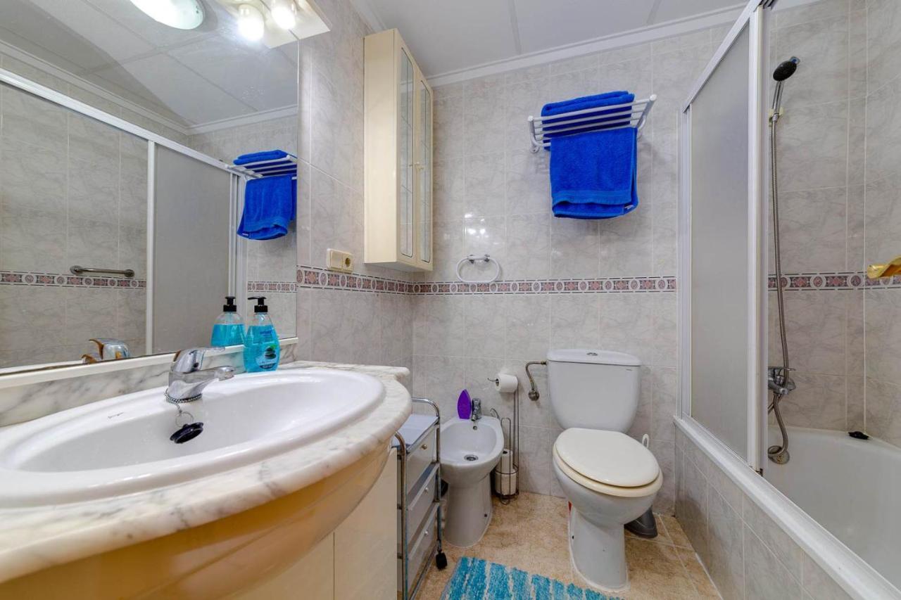 Cozy Appartment Torrevieja At Irina Extérieur photo